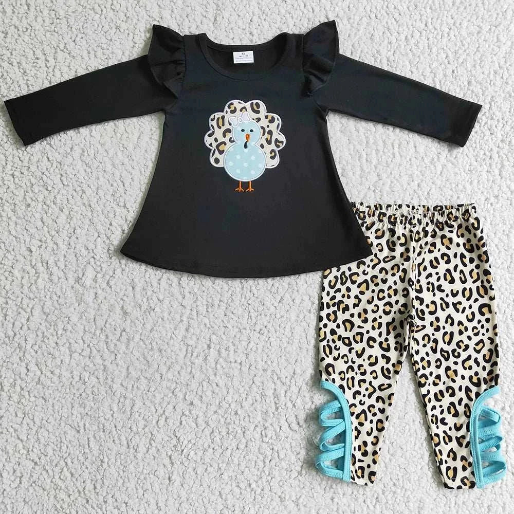 Baby girls autumn outfit with turkey print black top and leopard print leggings with blue ruffles