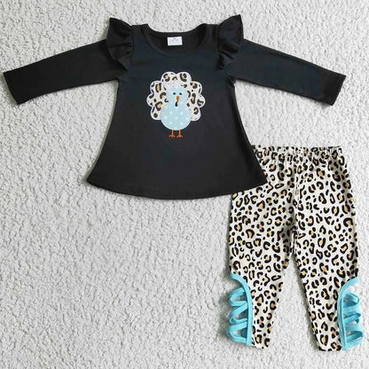 Baby girls autumn outfit with turkey print black top and leopard print leggings with blue ruffles